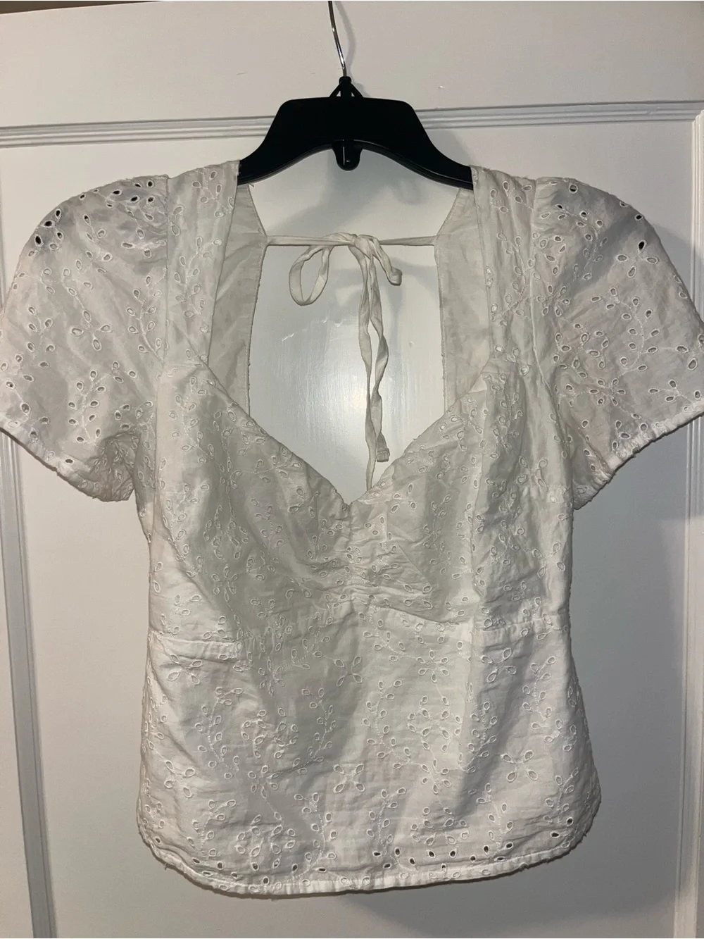 Abercrombie & Fitch lightweight white